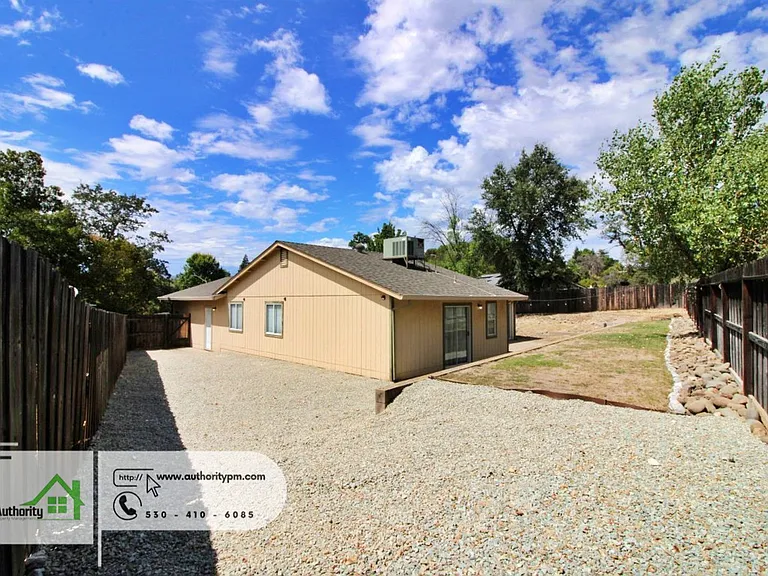 1722 Almaden Dr — Photo 26