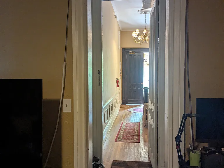 177 2nd St #1R — Photo 18