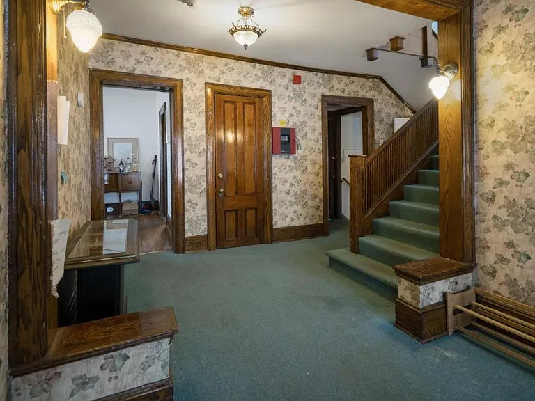 526 Stewart Ave #32 — Photo 6