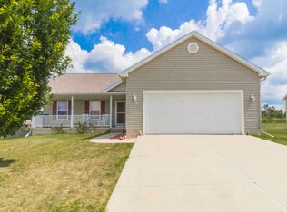 4574 Sunset Dr, Potterville, MI 48876