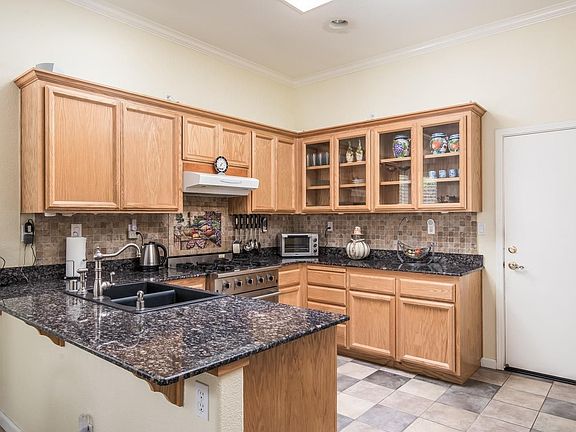 3rd image of 4322 Newland Heights Dr