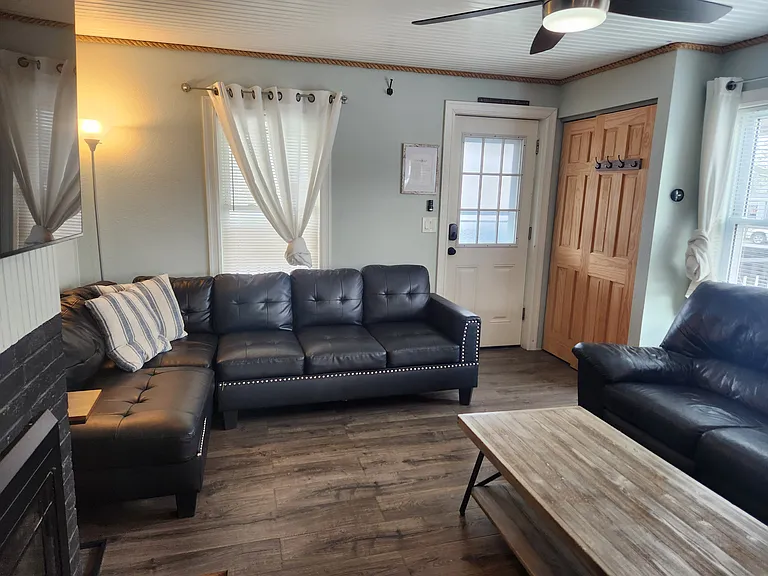 39 Ocean Blvd — Photo 8