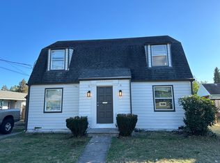 418 NE Yamhill St, Sheridan, OR