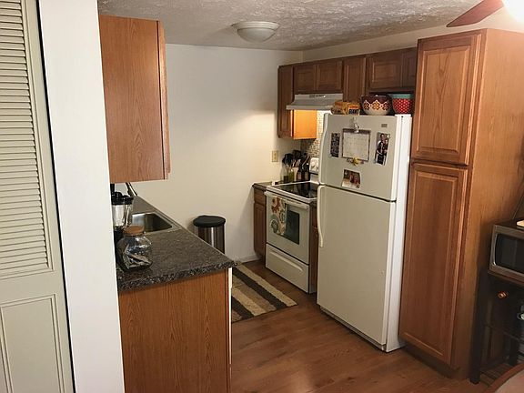 5th image of 710 S 7th St