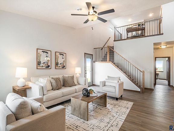 5th image of 2407 E Cama Pl