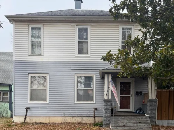 917 Mansfield St, Winfield, KS 67156