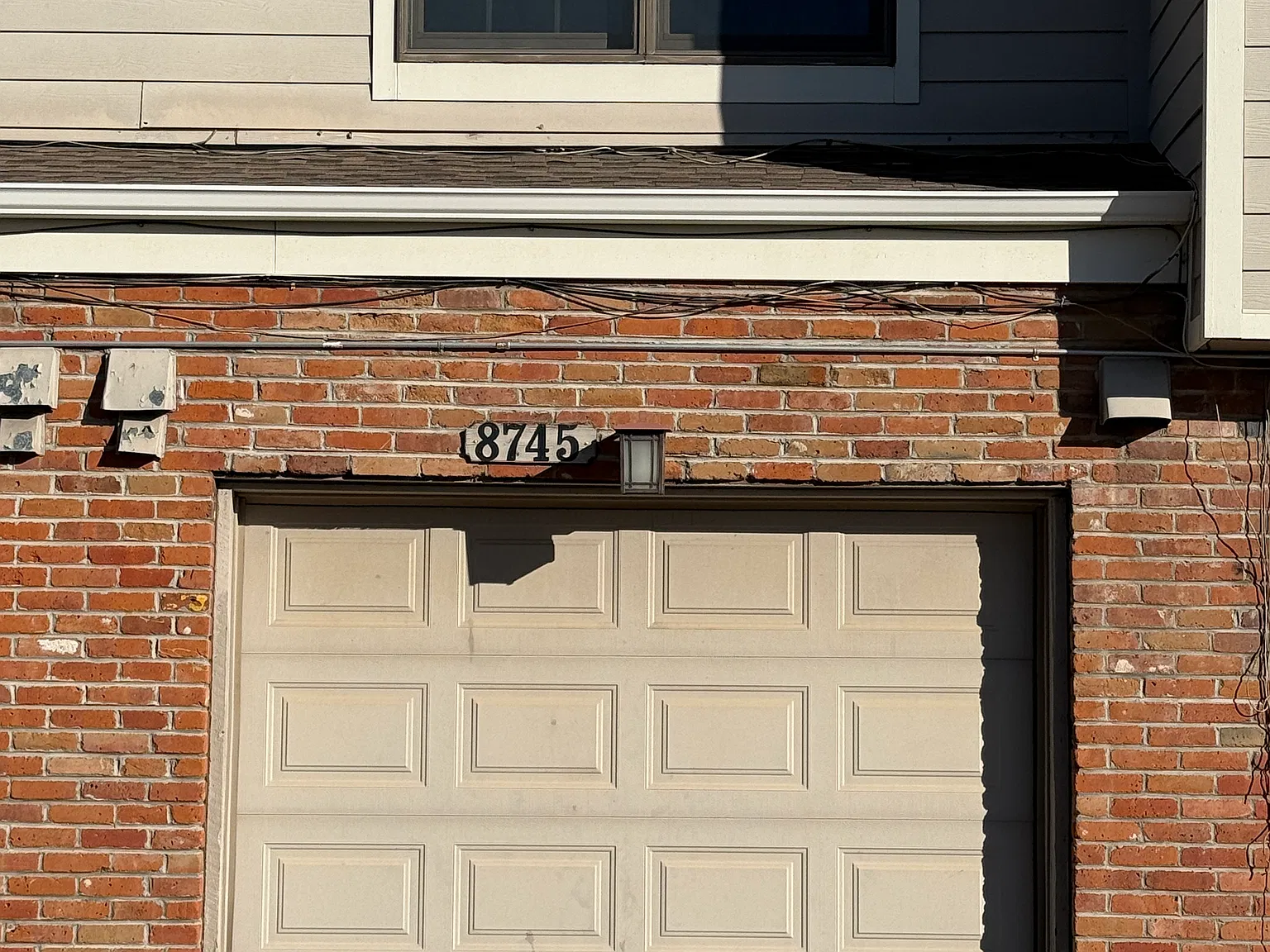 3 bed, 1350 sqft, $2,700 — Photo 1