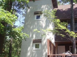 13972 Fairmont Dr, Rapid City, MI 49676