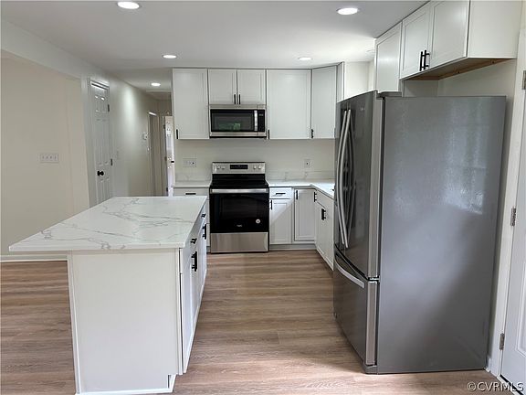 5th image of 8007 Driftwood Dr