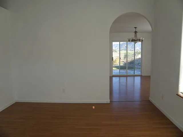 1372 Firethorn Dr — Photo 4