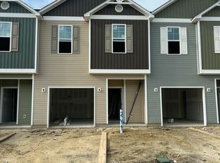 249 Crab Claw Spit Ln, Jacksonville, NC 28546