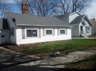 932 N Verlinden Ave, Lansing, MI 48915