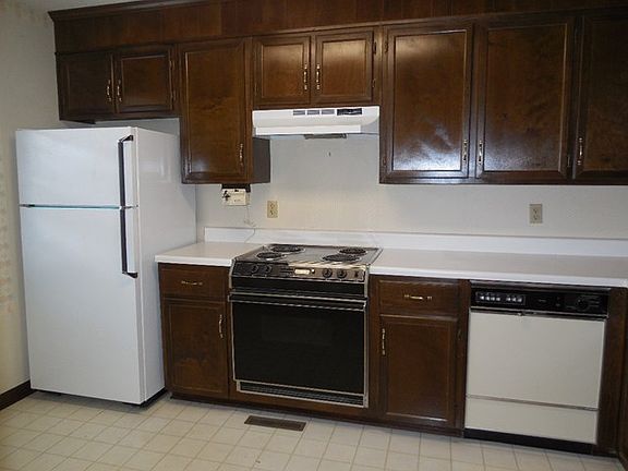 5th image of 117 Cedar Point Dr