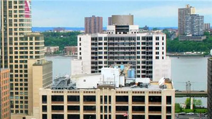 Sold by Maxwell Jacobs | media 10