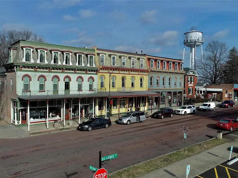 123 W Saint Louis St — Photo 1