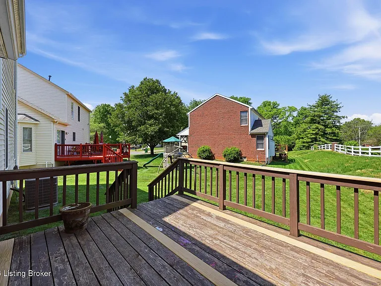 4029 Orchard Lake Dr — Photo 37