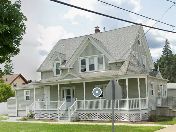 80 Gladstone St Floor 1, Cranston, RI 02920