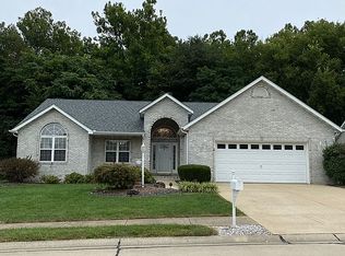 124 Kingsbrooke Blvd, Glen Carbon, IL