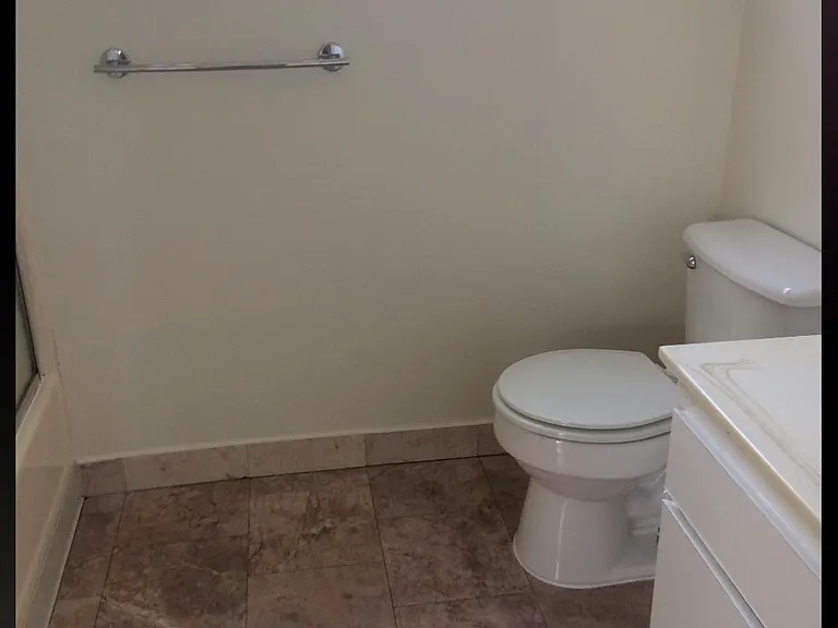 Paramount Apartments, LLC — Photo 9