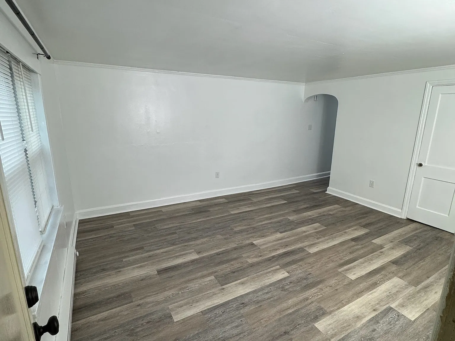 1 bed, 800 sqft, $1,100 — Photo 2