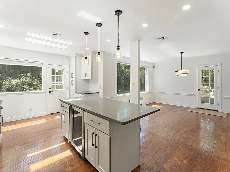 128 Moorland Dr — Photo 5