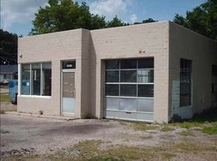 104 Rhey St, Waterloo, IA 50703