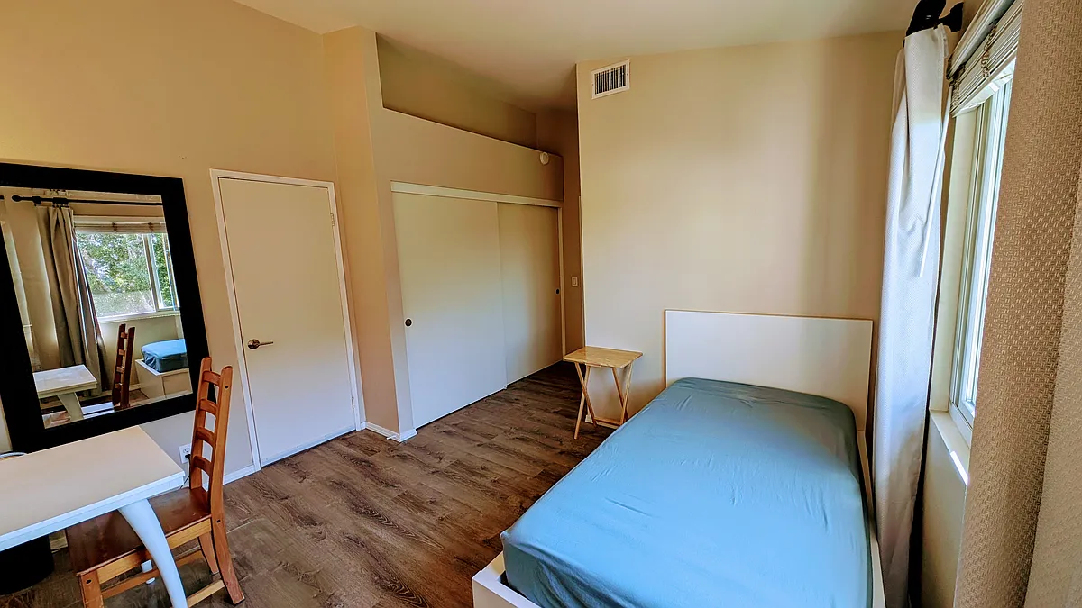 Bedroom - 21341 McIntosh Ln