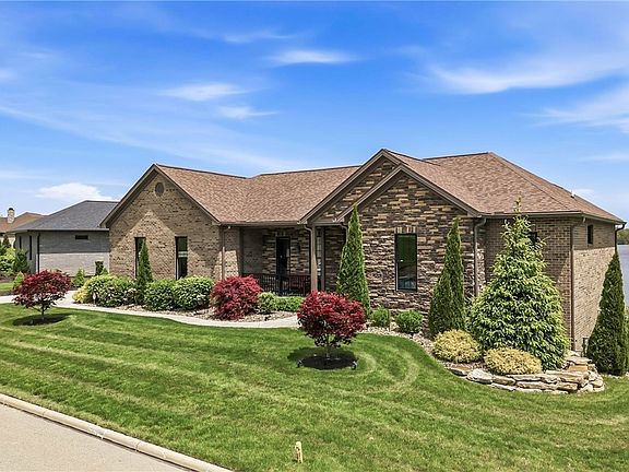 3rd image of 147 Heron Bay Dr