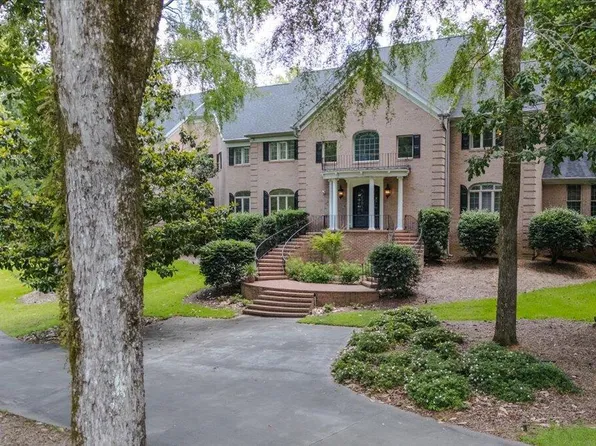 148 Howard Oaks Dr, Macon, GA 31210