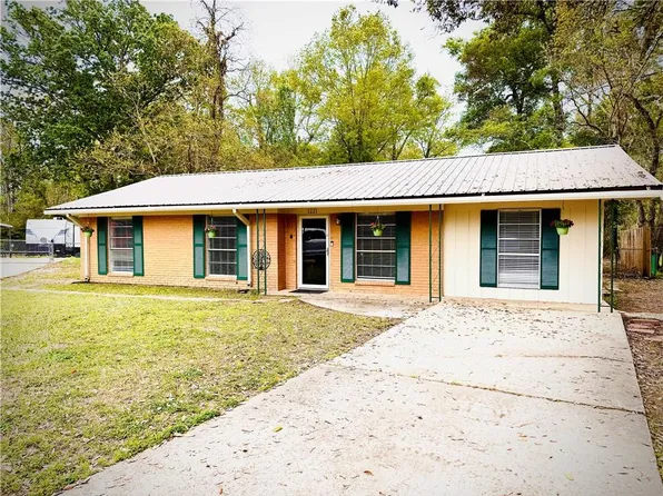 1221 Shady Ln, Oakdale, LA 71463