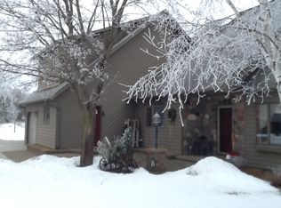 410 North St, Iola, WI 54945