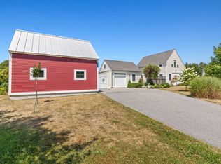 15 Harbor Ridge Rd, Freeport, ME 04032