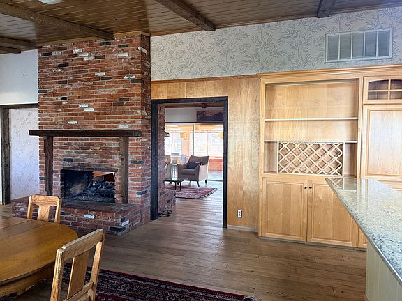 4th image of 3012 Indian Creek Dr