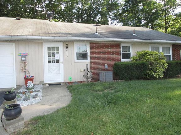 5th image of 571A Sheffield Ct #571A
