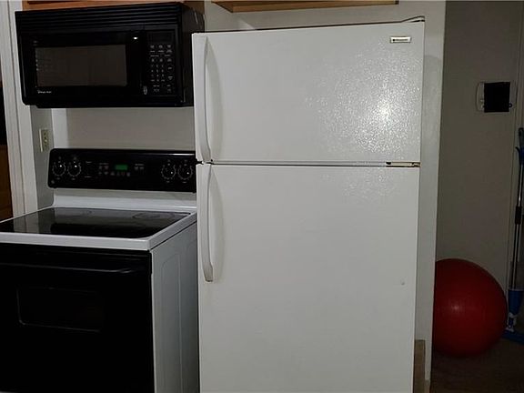 4th image of 3797 E 177th St