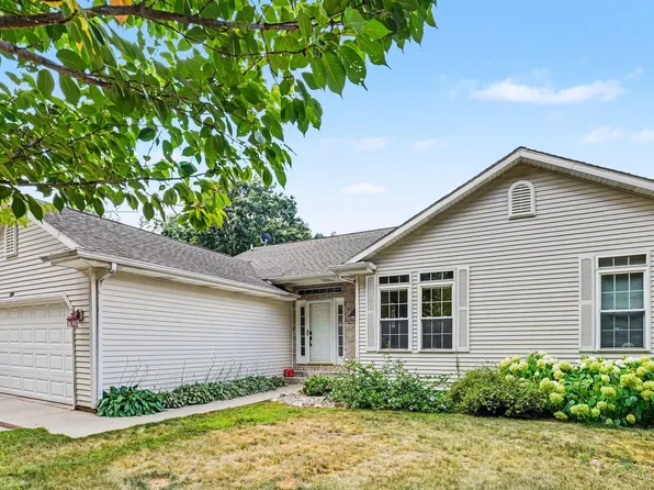 280 Doster Rd #A, Plainwell, MI 49080