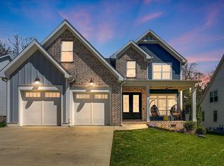 9447 Silver Stone Ln, Ooltewah, TN 37363