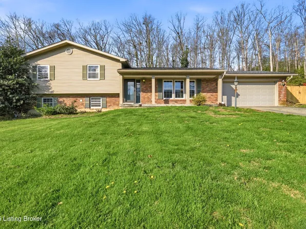 9204 Lakeridge Dr, Louisville, KY 40272