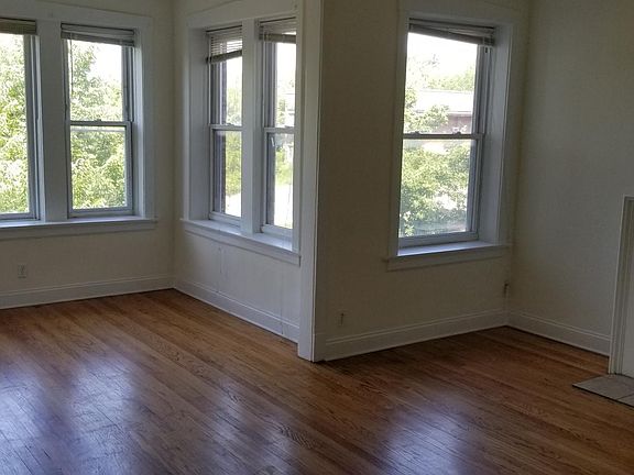 2nd image of 6163 S Michigan Ave