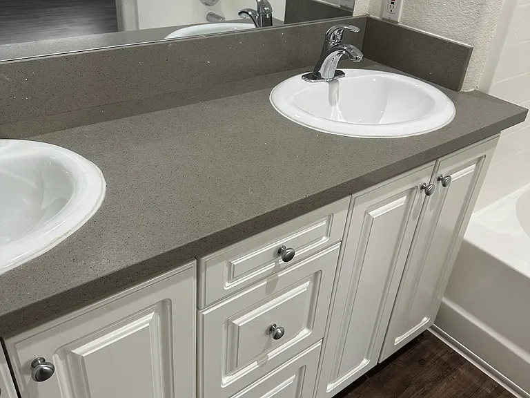 Creek View Condominiums — Photo 94