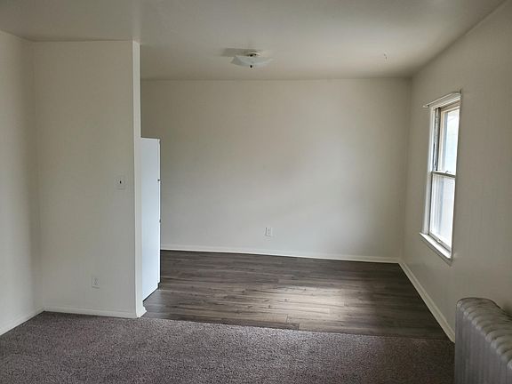 5th image of 317 S 10th St