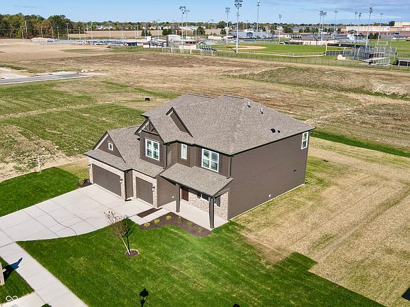 3rd image of 7800 Grande Oaks Dr