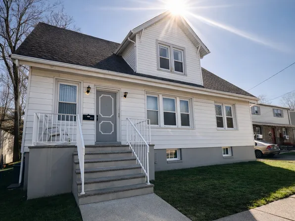 60 Chamberlain Ave #2, Elmwood Park, NJ 07407