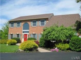 1850 Mallard Ct, Hellertown, PA 18055