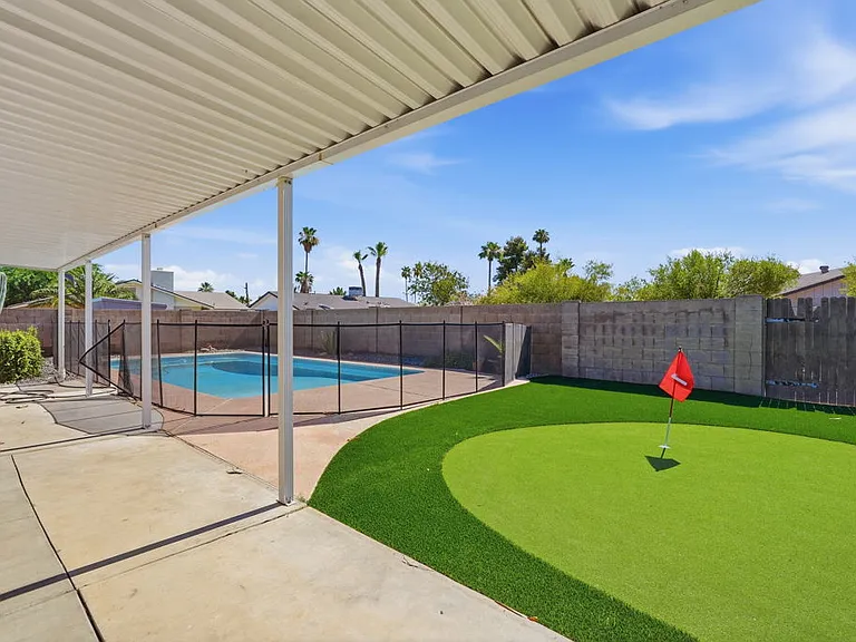 3215 S Kachina Dr — Photo 3