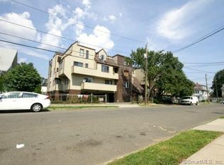 183 Livingston Pl, Bridgeport, CT 06610