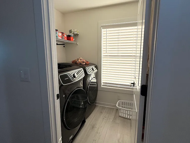 5551 Brompton Dr — Photo 28