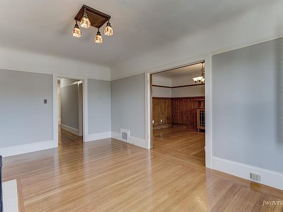 2nd image of 259 2nd Ave