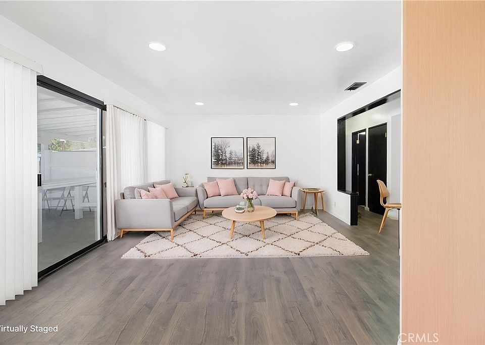 1st image of 20309 Roscoe Blvd