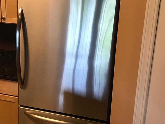 3rd image of 859 E Summerfield Glen Cir